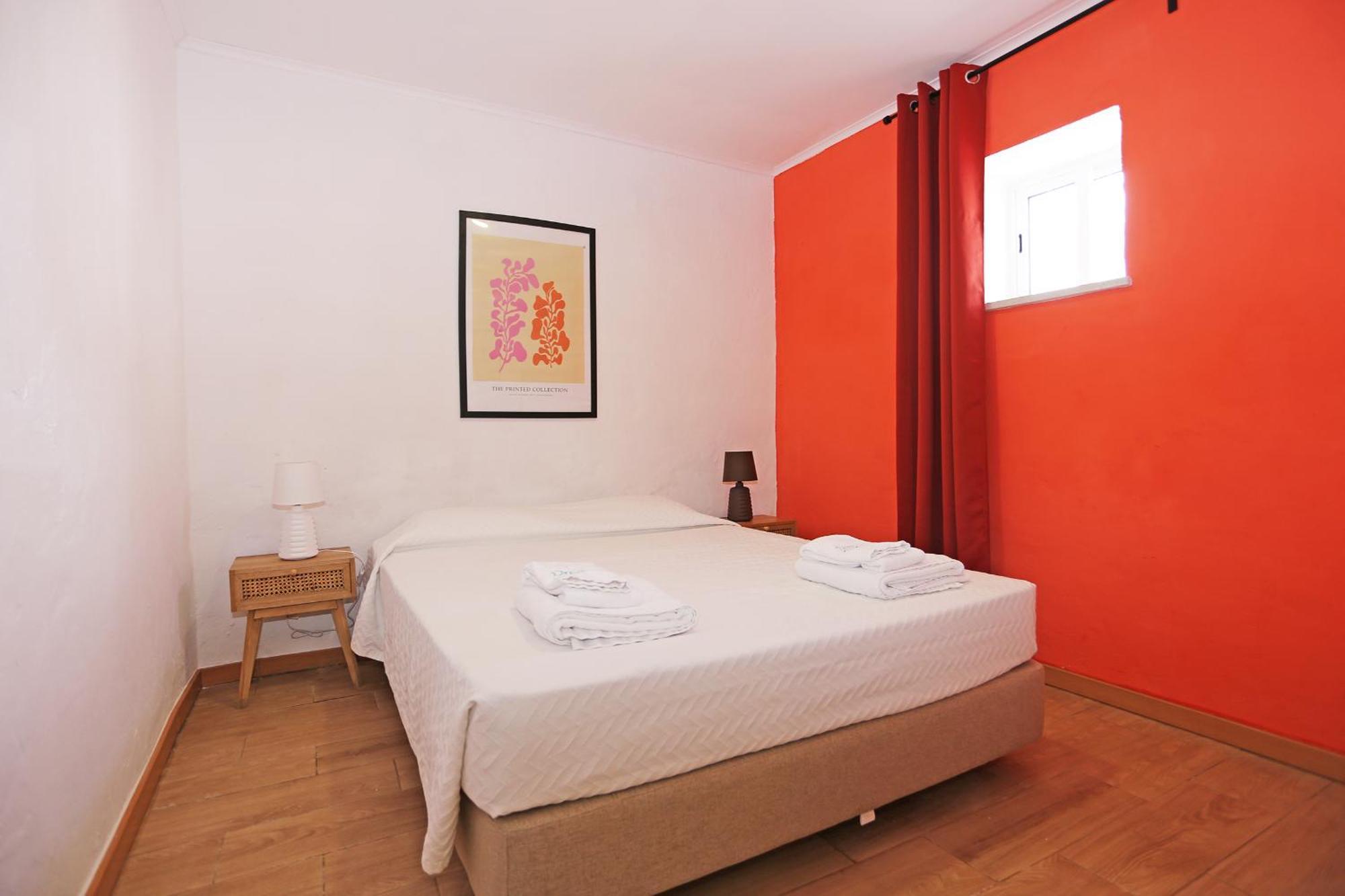 Quinta Da Ponte Apartment Odiaxere Bagian luar foto